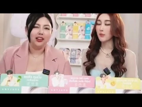 Beautiful bass player, excellent sales skills! #BassKamsing