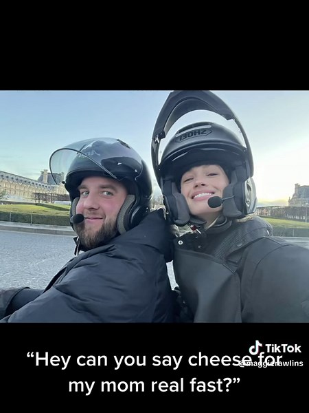 🇫🇷 🥖 all I know about my taxi driver is that he loves dogs and that’s also all he knows about me 🫶🏼 CHIEN MIGNON !!!!