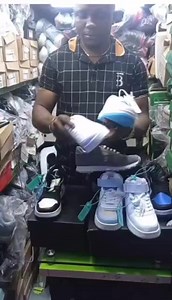 Stop buying at retail price. Get trendy men & women shoes direct from wholesale. Perfect for boutiques, online sellers & vendors. DM us now to become a reseller. | A-Z Wholesale SHOE HUBS
