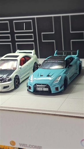 1:64 Car Showroom Dioramas Miniature Scene Layout Display Case with USB LED Lights for Car Model Dust Cover Storage Box. #toys #car #showroom