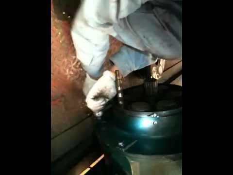 ホイスト巻上ブレーキ分解整備