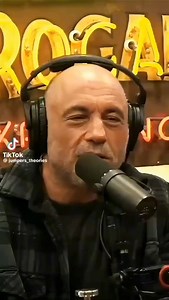 436K views · 6.1K reactions | Did you ever think about why cell phone companies switched to non removable batteries at the same time? @joerogan will open your eyes.  | Artificial Intelligence News | Facebook