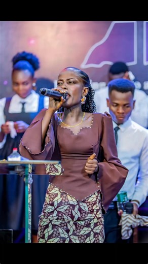 Lucie Beat Boxer Munezero (@lucie.beat.boxer)’s videos with original sound - ✨𝓣𝓻𝓮𝓷𝓭𝓲𝓷𝓰 𝓢𝓸𝓾𝓷𝓭𝓼