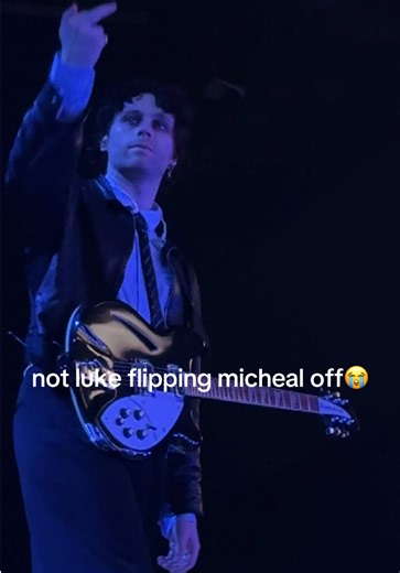 5SOS Memorable Moments: Hilarious Interactions