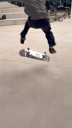 Skater does FS Fakie 360 Heelflip