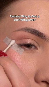 The Fastest Winged Liner Trick You’ll Ever Do🔥 #makeup #eyemakeuptutorial #eyemakeup #eyeliner #eyeshadow | Beauty UGC