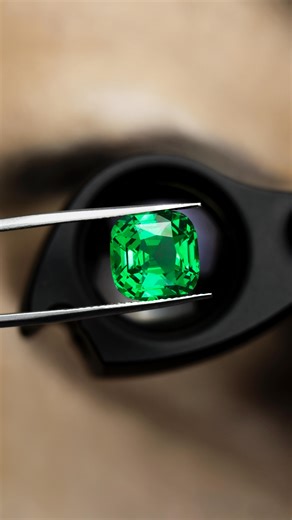VEERASAK | This 6-carat Tsavorite captures a rare and pure, yet intensely saturated green. Its magnificent clarity ensures the light glows in its... | Instagram