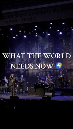 🎼What the World Needs Now: The Bacharach Songbook Live, featuring Todd Rundgren and Rob Shirakbari, it was a spectacular show honoring the award-winning music of songwriting icon Burt Bacharach. | Patchogue Theatre for the Performing Arts