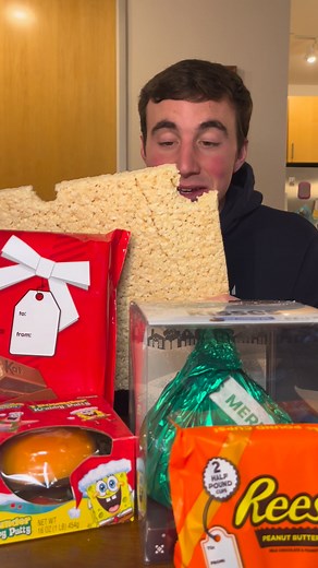 Eating Giant Candy🍫 #candy #giantcandy #mukbang | Kibs Fitness