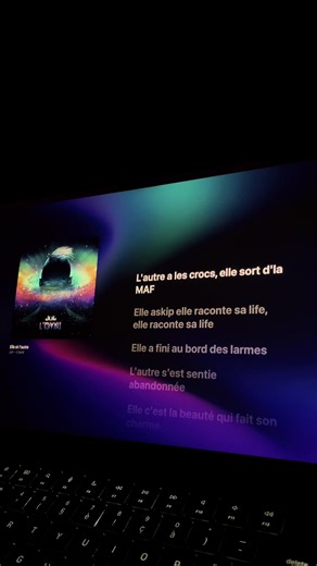 JUL - Elle et l'autre : Découvrez les paroles