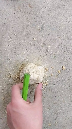 1.7K views · 17 reactions | Breaking open geodes is so fun! . . . #geode #geodes #rock #rocks #rockhound #breakyourowngeode #crystals #crystal #Doodlecraftblog #Doodlecraft | Doodlecraft | Facebook