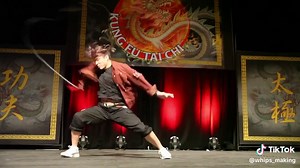 tolik виробляю кнути нагайки на TikTok