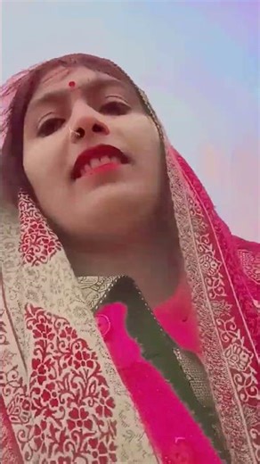 फिल्मी वीडियो।