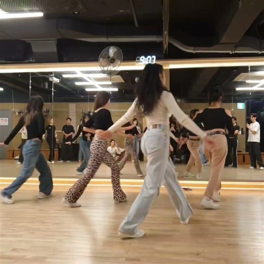 달라쌤의 수욜 바차타베이직/라틴바 26.02.04