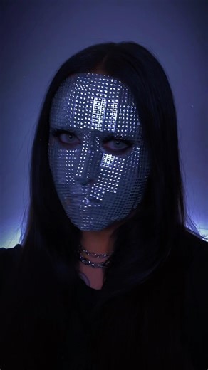 🪩 this look took so much longer to do than I thought it would! #creativemakeup #nyemakeup