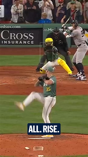 1.4M views · 25K reactions | 99.6 MPH in. 115.5 MPH out. Aaron Judge's game-tying blast cleared EVERYTHING 勞 | MLB | Facebook