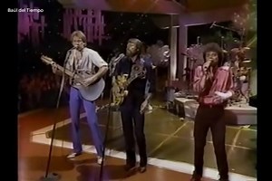 685K views · 67K reactions | Air Supply es un dúo de rock suave formado en Melbourne, Australia, en 1975. Está formado por el inglés Graham Russell y el australiano Russell Hitchcock. Tuvieron una sucesión de éxitos en todo el mundo, incluidos ocho éxitos entre los cinco primeros en el Billboard Hot 100 de EE.UU. | Baúl del Tiempo | Facebook