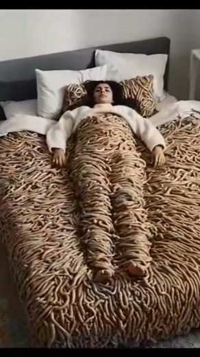 I Slept on a Worm Bed 😳🪱