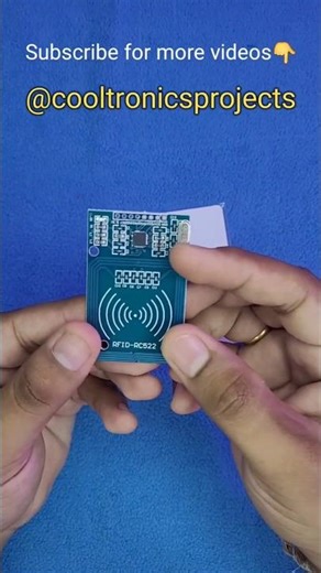 Battery-Free Card is Insane 🔋 #arduino #esp32project #schoolprojects #iotprojects #arduinotutorial