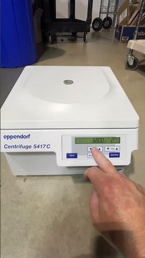 Eppendorf 5417C Centrifuge Benchtop with 30-Place Rotor for 1.5/2.0 ml Tubes