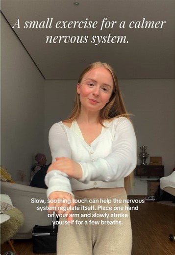 A small exercise for a calmer nervous system 🫶🏻💌#nervoussystem#nervoussystemhealing