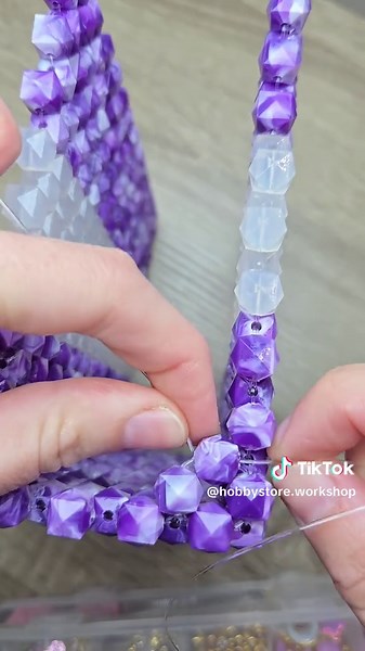 FREE BEADED BAG TUTORIAL, make your own beaded bag✨️#beadedbags #beadingtutorial #beadbagtutorial #handmadebag #bagtutorial #freecourses #tutorial #handmadebeadbag #viralvideo