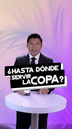 ¿Hasta dónde se debe servir la copa 🍷? Hoy te doy una sugerencia y te explico por qué.🍷👌 #sommerliertiktok #sommelier #tips #vinos #copa #tips #protocolo #sugerencias