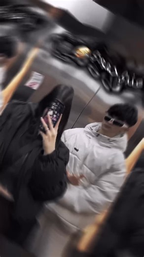 ‎ݺ،مصمم|🥷🏻🪫𝑫𝑳个𝑺𝑯𝑬𝑹‎ on Instagram‎: "مضغوطه يا حقوده انا عندي حمودي 🌚😂🥹#مصمم #دلشير #لايك #اكسبلور #متابعه_مردوده_شوف_حسابي_راح_يعجبك_❤️❤️ مصمم فيديوهات فيديو ستار🩸"‎