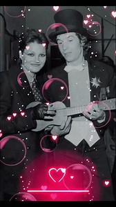 Era il 1978 che al festival di Sanremo Rino Gaetano partecipava con la sua Gianna aggiudicandosi il terzo posto. Il secondo vide l’esordio di una giovanissima Anna Oxa con un emozione da poco. La vittoria se la aggiudicarono i Matia Bazar con e dirsi ciao. Tutte molto belle queste canzoni e infatti ancora attuali. Ma io voglio ricordare l’immenso Rino con una canzone che non ha nulla a che fare col festival:”Aida” che per quanto mi riguarda è uno dei suoi pezzi più belli in cui racconta la stori