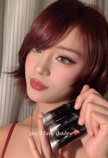 Discovering the Perfect Lip Gloss Shades from TimePhoria