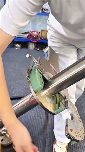 “This Machine Joins Iron Pipes in Seconds 😱 | Amazing Metal Welding Technology”