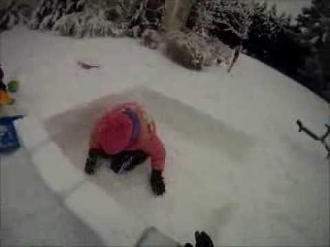 How To Make An Easy Snow Fort With A Shoe Box
