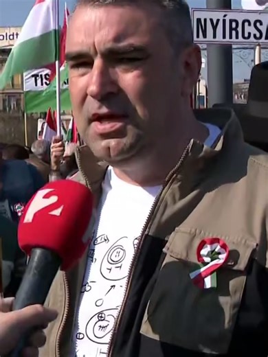 Ifj. Lomnici Zoltán, a CÖF szóvivője szerint a magyar kormány megvédte a magyar autósokat a még nagyobb üzemanyag-drágulástól, ezért különösen felháborító, ahogy az ellenzék ebben az ügyben viselkedik. ﻿#Tények﻿ ﻿#üzemanyagár﻿ ﻿#kormány﻿ ﻿#Fidesz﻿ ﻿#Tisza