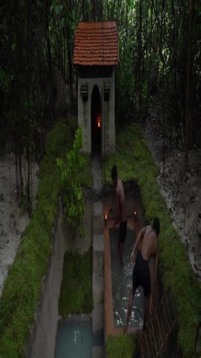 Design stunning DIY outdoor water features: bathtub pools & bamboo hideaways