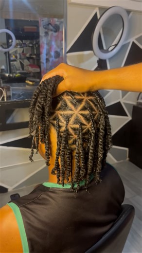 𝐀𝐚𝐥𝐢𝐲𝐚𝐡’𝐬 𝐇𝐚𝐢𝐫 𝐒𝐭𝐮𝐝𝐢𝐨 🩷 | secret to the full , juicy twists ? MOUSSE 🤏🏽 🎉 October is extra special, it’s our Anniversary Month! 🥳 To celebrate, we’re giving YOU... | Instagram