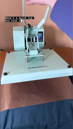 Tip for working with iron-on vinyl! Never peel your vinyl when it is hot or warm. Don’t want to wait for it to cool? Rub something glass over it like a pie dish. It cools down almost instantly. #cricutmade #cricutcrafts #cricuttips #cricuthacks #cricutmaker #cricutprojects #silhouette #silhouettecameo | Weekend Craft