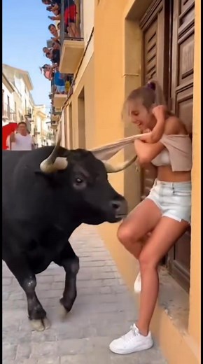 Bro check hàng kỹ thế 😂😂 | Tôi Thấy Thì Bạn Cũng Phải Thấy Đó Bro