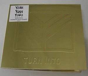Yeah Yeah Yeahs - Turn Into