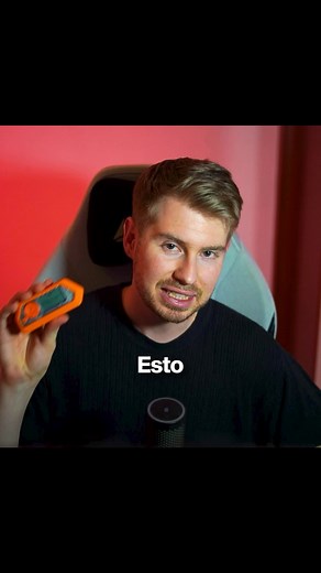 🔴📶 Así funciona un Bluetooth Jammer y por qué puede dejar dispositivos sin conexión 😳 ¿Sabías que existen dispositivos capaces de generar interferencias en la banda de 2.4 GHz y afectar conexiones Bluetooth y otros sistemas inalámbricos? En este vídeo te explico cómo funcionan y por qué su uso puede tener consecuencias legales. ⚠️ Contenido únicamente educativo. #BluetoothJammer #Jamming #Ciberseguridad #Wireless #Hacking
