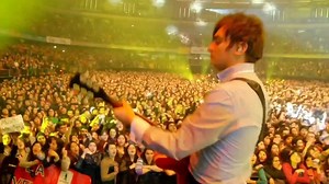 6.5K views · 296 reactions | Los Bunkers Oficial - Ven aquí. Discografía: Vida de perros. | Gremio Magazine | Facebook