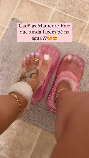 562K views · 2K reactions | Qual time você é?SeguirManicure faz o pé na água?Manicure que faz o pé no creme? #pedicure #manicureraiz #unhasdospés#cuidados | Designer de unhas | Facebook