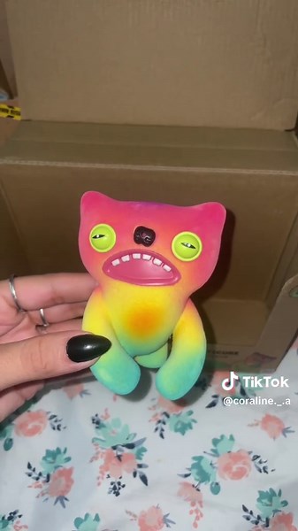 Unboxing Farting Fuggler Figures: Hilarious Surprises!