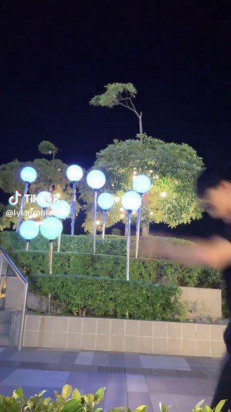 Dance Moves with Lylan and Taca Under Night Lights