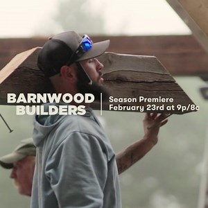 Get cozy in your crew gear and grab some 🍿- the season premier of Barnwood Builders begins at 9p/8c on the Magnolia Network! 📺⚒️ This week the crew builds a custom log guest home in Dandridge, Tennessee. As the cabin takes shape high in the hills of the Great Smoky Mountains, Mark visits one of the most famous log homes in the country and Johnny visits a candy store in Gatlinburg 🍭🍬 Want your own crew shirt like the guys wear? Visit our shop at https://bit.ly/BWLCrewGear2023 to check out som