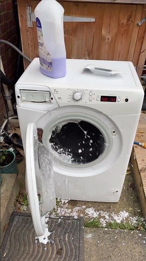 Hoover VisionTech VTS715D21X washing machine || Open door sudslock… think the door locks a bit bad..