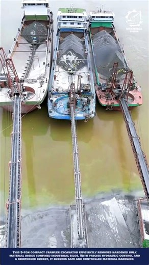 Genius Marine Logistics: Using Floating Conveyors and Excavator to Transfer Coal Between Barges