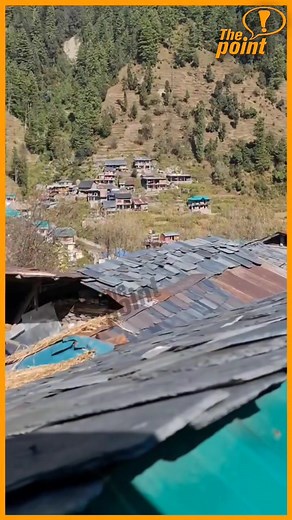 186K views · 4.9K reactions | OMG: देखिए... पैराग्लाइडर के साथ क्या हुआ, हवा के झोंके से लड़खड़ाया... फिर कहां जाकर उतरा, किस्मतवाला था इसलिए बच गया... वरना खतरा बेहद था... #himachalpradesh #mandi #paraglading | The Point/Himachal | Facebook