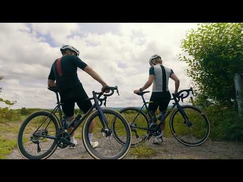 Pashley Roadfinder SL - The discerning road rider’s handcrafted performance-focused dream.