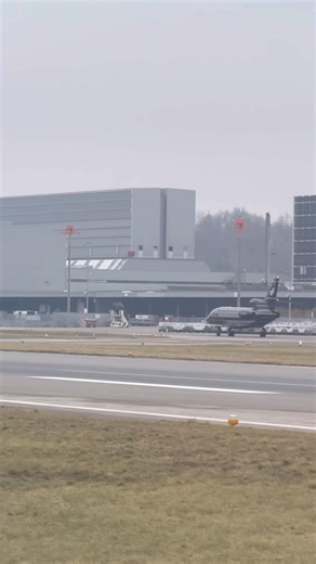 🔥 Falcon 900EX at Zurich Airport 🇨🇭#aviation #airplane #shorts #airport #falcon #jet #pilot #fly