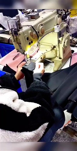 #skiller #garments #techniques #sewingskills #sewingtips #sewing #coverstitch #stitchingchallenge